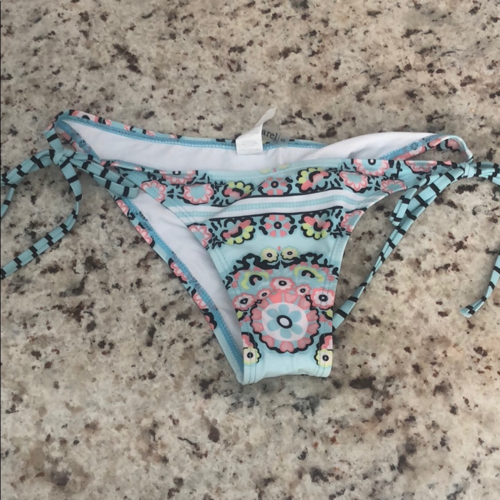NEW Bathing suit bottoms size small